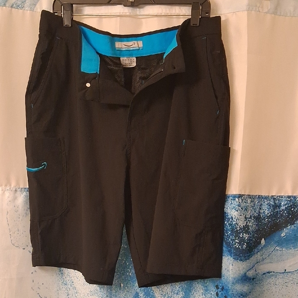 Other - Men Black and Blue Cargo Shorts